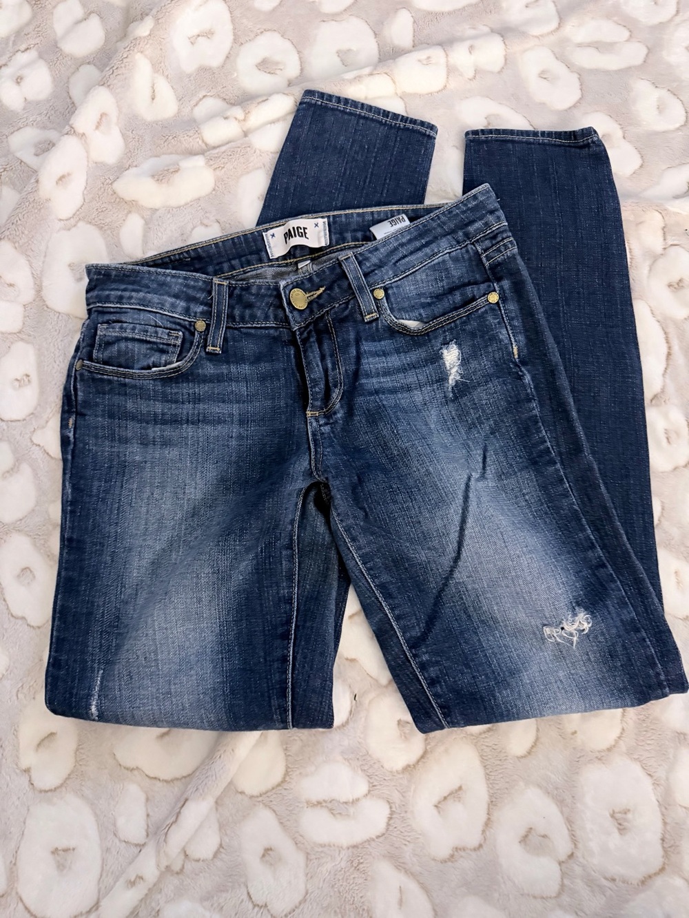 PAIGE Indigo Blue Skinny Jeans with Subtle Distressing L16